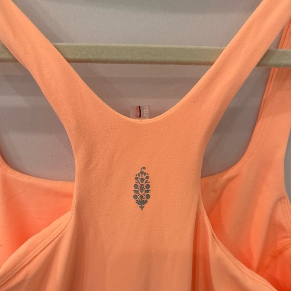Free people movement Runsie peach light orange sz large NWOT Atheltic onesie - Picture 3 of 5